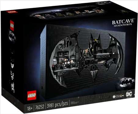 Image of the boxed set Lego Batman Shadowbox.