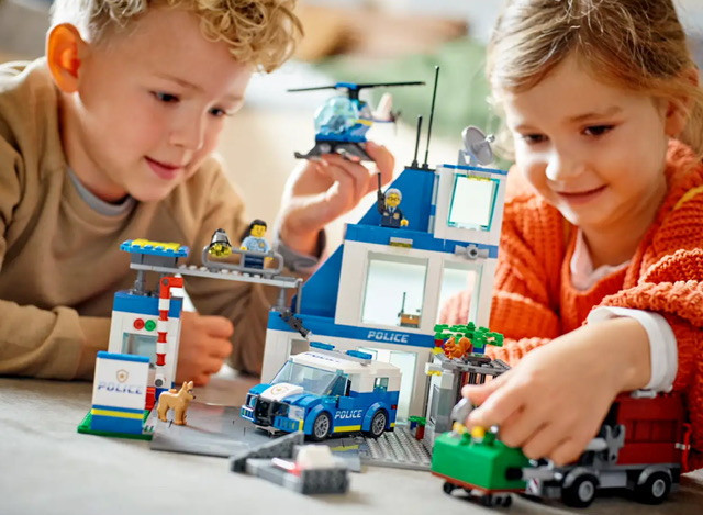 A Must Have: The Lego City Police Station 60316 In-Depth Review