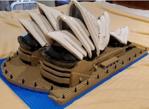 Constructed Side view image of Sydney opera house Lego set.